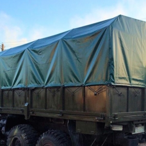 ПОЛОГ НА АВТОМОБИЛЬ ПВХ (600 ГР. М.КВ.) ПОЛОГ НА АВТОМОБИЛЬ ПВХ (600 ГР. М.КВ.)